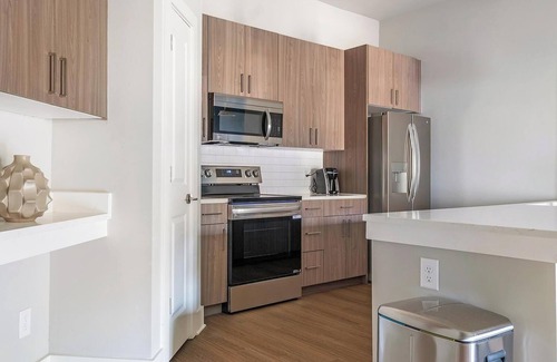 Town Center Apartment | Landing at The Delaney at East Park - 1 Bedroom.