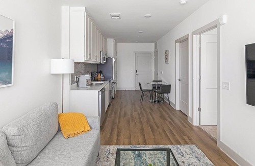 Huntsville Apartment | Landing at The Gallery - 1 Bedroom in West Hunt.