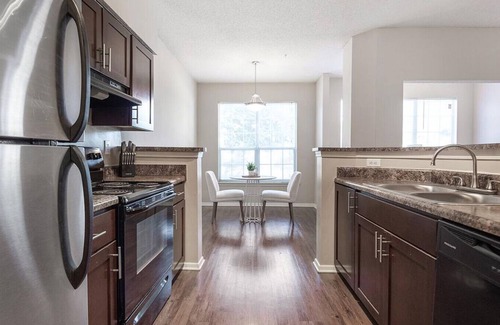 Germantown Apartment | Landing at The Grove at Germantown - 1 Bedroom in Hunters Run