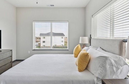 Valley Apartment | Landing at The Harbor at Valley Shores - 1 Bedroom in Downtown Valley