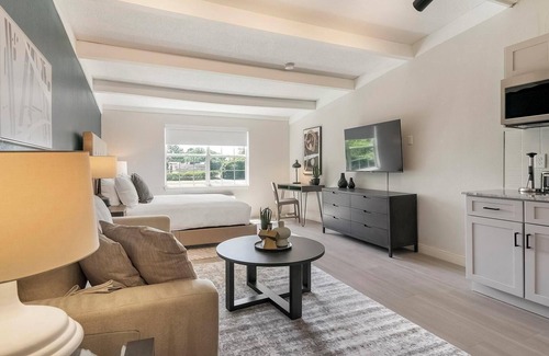 Northeast Raleigh Apartment | Landing at The Harrison - Studio in Northeast R.
