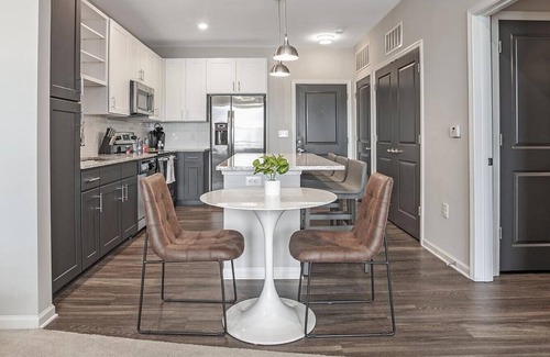 Bowling Green Apartment | Landing at The Newton Apartments - 1 Bedroom in Palisades