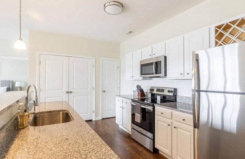 Acton Apartment | Landing at The Timbers - 2 Bedrooms in Perry Township