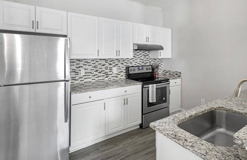 Durham Apartment | Landing at The Village at Auburn - 2 Bedrooms in Downtown Durham