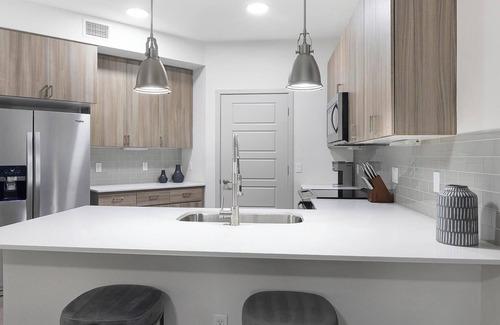 Camelback East Apartment | Landing | Beautiful 1BD, Gym, Clubhouse