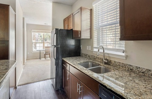 Germantown Apartment | Landing | Beautiful 3BD, Tennis Court, Gym