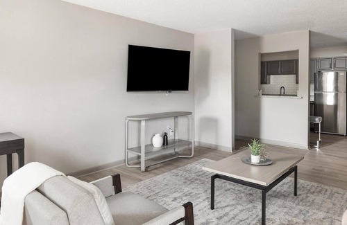 Huntsville Apartment | Landing | Chic 1BD, Pool, Clubhouse