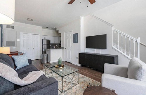 Metro West Apartment | Landing | Chic 1BD, Pool, Gym