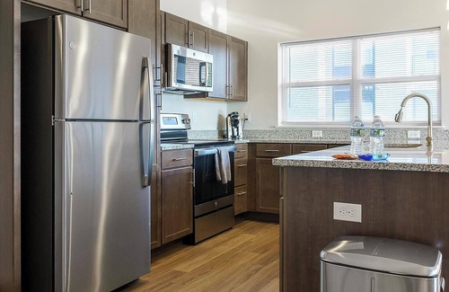 Cartersburg Apartment | Landing | Chic 2BD, Clubhouse, Courtyard