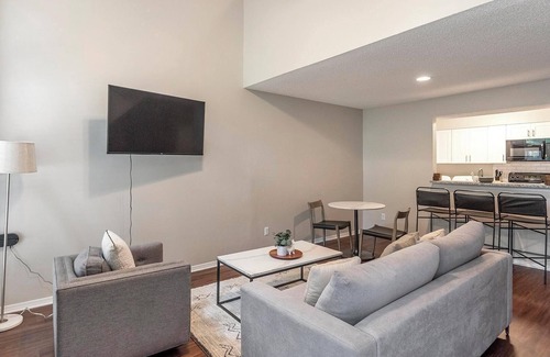 Cordova Apartment | Landing | Chic 2BD, Game Room, Pool