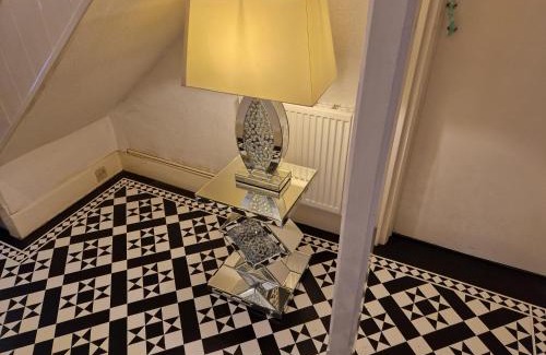 Lakeside House | Landing Cottage Guest House