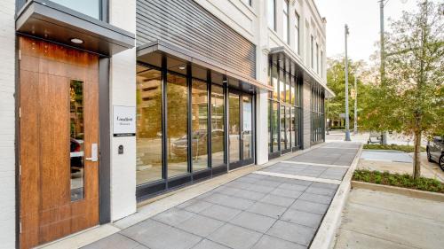 Five Points South Apartment | Landing Midtown