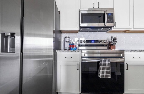 Preserve North Apartment | Landing | Modern 2BD, Gym, Pool