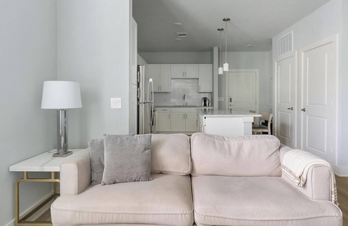 Conroe Apartment | Landing | Stunning 1BD, Clubhouse, Game Room