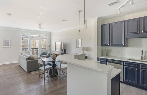 Cary Apartment | Landing | Stunning 1BD, Gym, Courtyard