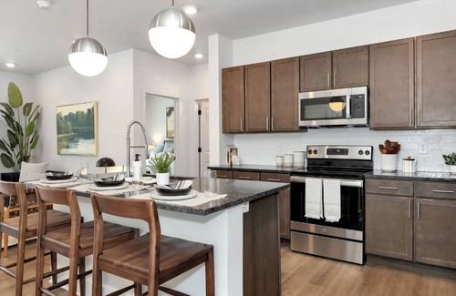 Madison Apartment | Landing | Stylish 1BD, Clubhouse, Gym