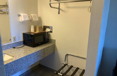 Osawatomie Hotel | Landmark Inn