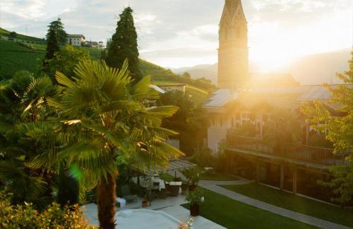 Termeno Sulla Strada del Vino Hotel | Langenmantel Historic Suites