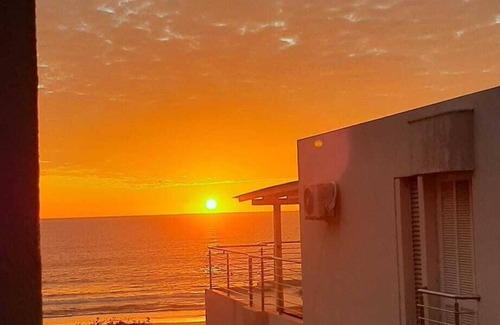 Ingleses Centro Apartment | Large 2-story apartment, duplex penthouse, right on the sand of Ingleses beach!