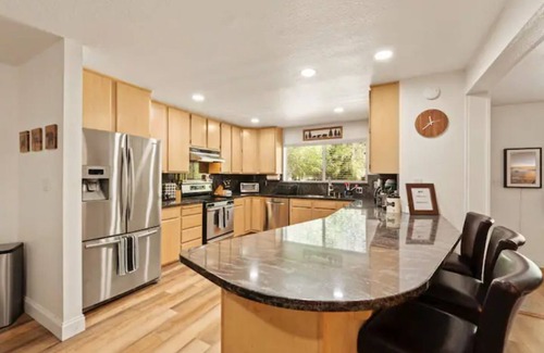 Graeagle House | Large 3BR/2BA Family Home. Mini Golf Course. Amazing Gaming Room.