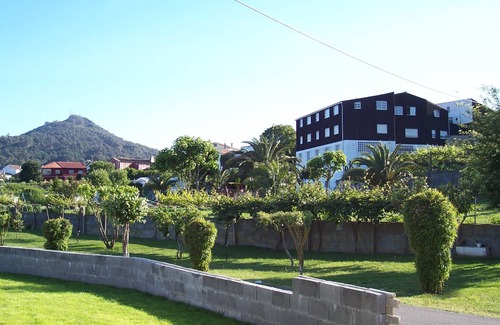 Salcidos Apartment | LARGE AND COMFORTABLE FAMILY APARTMENT WITH VIEWS TO RIO MIÑO