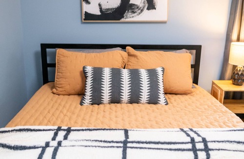 Creston House | Large character filled home with lots of space, close to parks & shopping