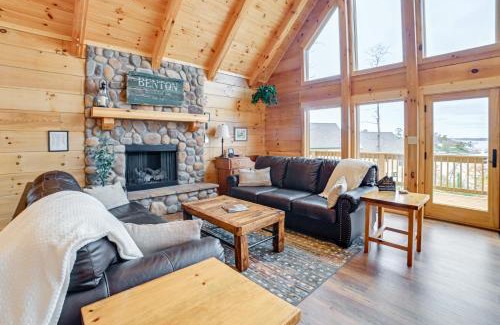 Gilbertsville House | Large Deck and Shared Dock Cabin on Kentucky Lake!