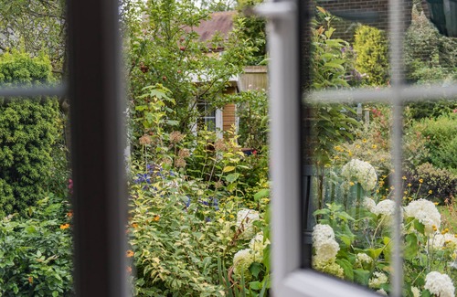 Alkham House | Large family holiday home with beautiful garden, sleeping 8 guests in the beautiful Kent countrysid