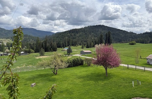 Cataldo House | Large Family Home on 80 acres, Amazing Views