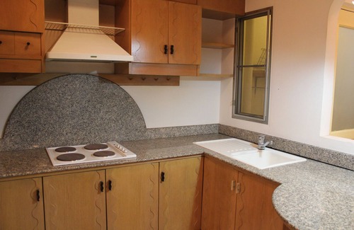 Chan Kasem Apartment | Large Family Room near MRT Ladprao