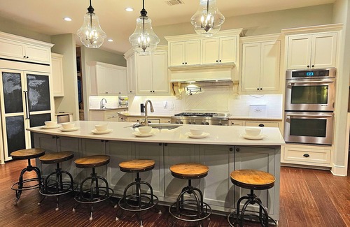 Georgetown House | Large Georgetown home on 2+ acres near Austin