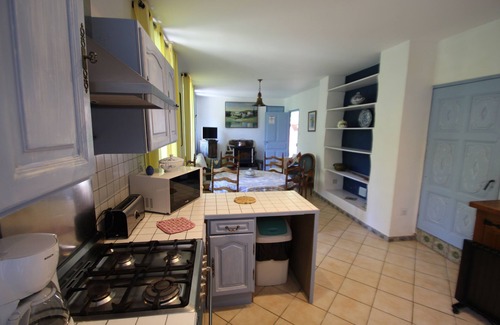 Le Tech Other | Large gîte by the river, private terrace,