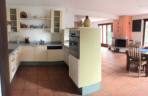 Tenero-Contra House | "Large Green View Apartment" house with balcony near the Verzasca Valley.