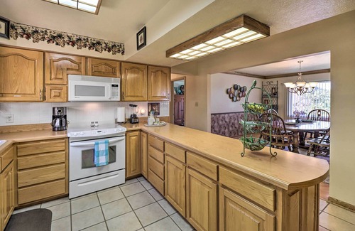 Lakeview House | Large Home w/Games: 4 Mi to Bull Shoals Lake!