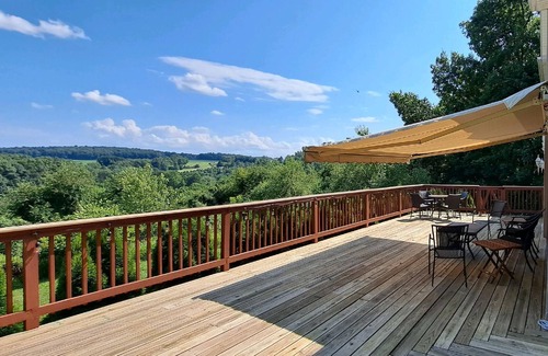 Glen Rock House | Large house that sleeps 10 on 15 acres near Heritage Rail Trails, Glen Rock, PA