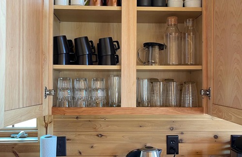 Cascade House | Large lakefront Cabin w/year-round activities & enough beds for everyone!