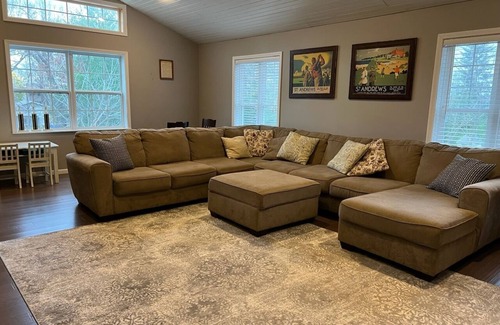 Twin Lakes House | Large Lakehouse with hot tub. walk to public beach in Twin Lakes WI