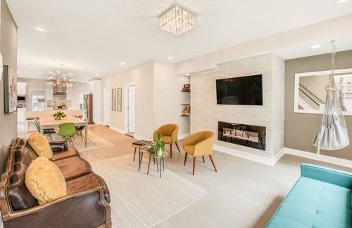 Lower East Side House | Large Luxury Home - Perfect for Groups - Downtown