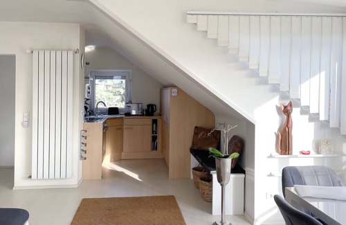 Niederzwehren Apartment | Large modern comfort apartment, 2 pers., Quiet location