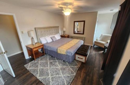 Cordova House | Large near Shops/Dining & easy access to freeway