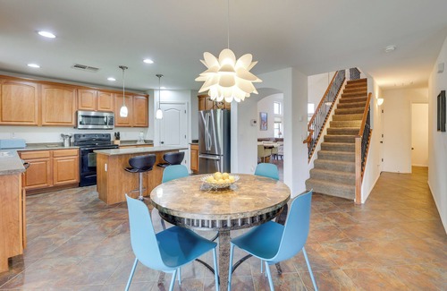 Coolidge House | Large Pool & Yard w/Bocce: Oasis in Coolidge!