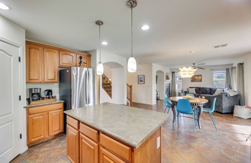 Coolidge House | Large Pool & Yard w/Bocce: Oasis in Coolidge!