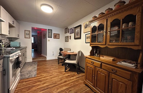 Ashfield Apartment | Large private apartment with view of the Old Jail Museum in historic Jim Thorpe.