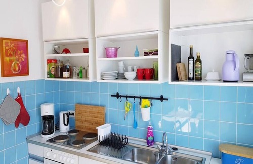 Goethestraße Apartment | Large roof terrace - Sun-drenched apartment - Elevator available