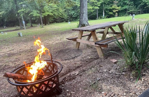 Hamilton House | Large RV in Beautiful, Natural Setting!