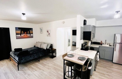 Northeast Miami Apartment | Large Studio w/Fast Wi-Fi + Free Parking Spot