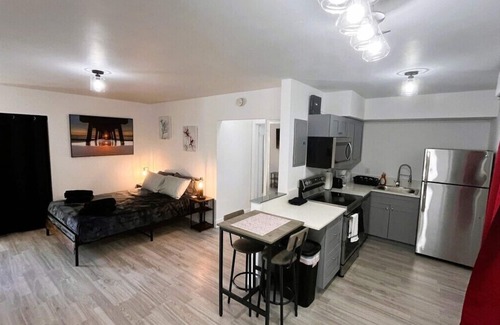 Northeast Miami Apartment | Large Studio w/Fast Wi-Fi + Free Parking Spot