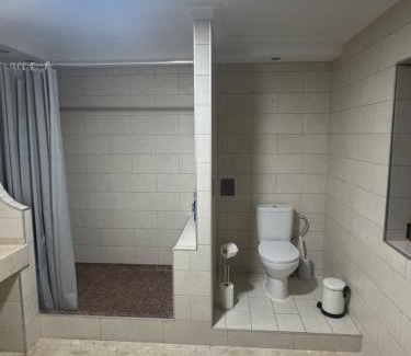 San Fernando Villa | Large Villa in Maspalomas with Huge Private Pool & Gym