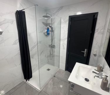 San Fernando Villa | Large Villa in Maspalomas with Huge Private Pool & Gym