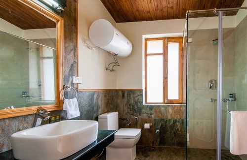 Manali Hotel | Larisa Resort, Manali